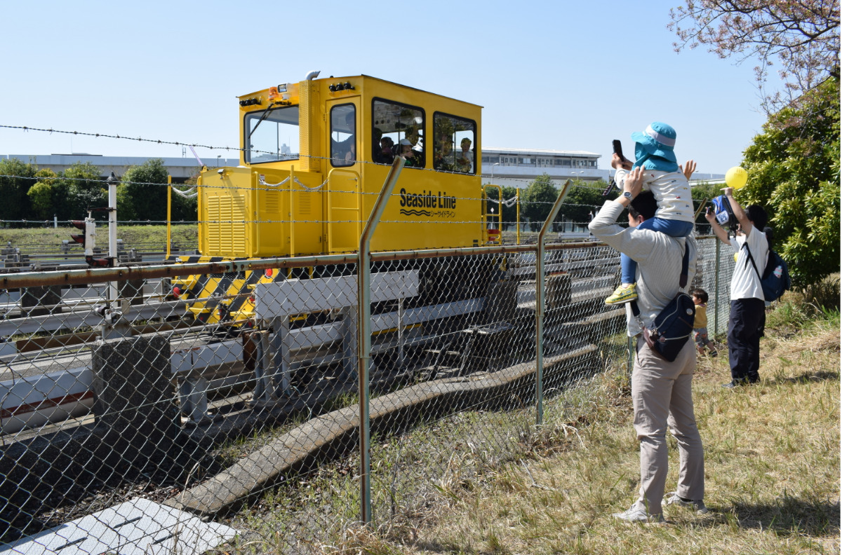 体験乗車もあった作業車両