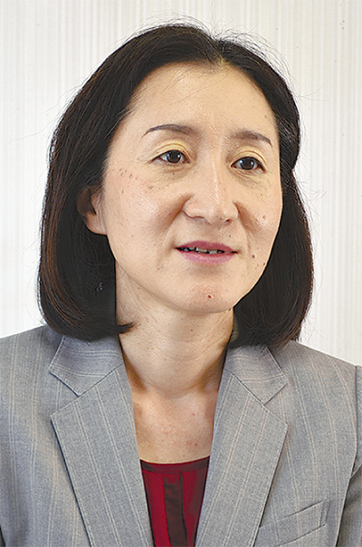 新井（あらい）絹世（きぬよ）さん