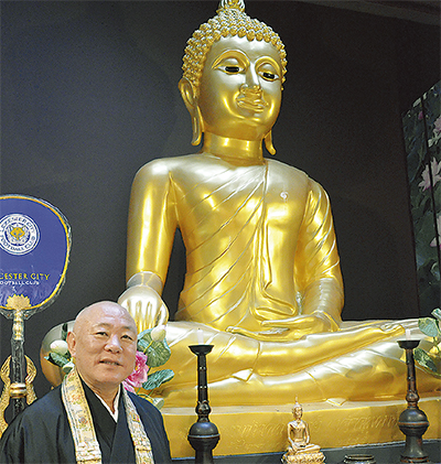 タイ様式大仏を一般公開