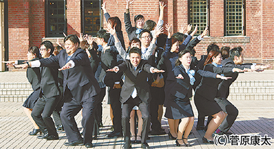 ダンス動画を公開