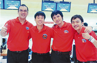 ４人チーム戦を戦った神奈川県代表の（左から）川田さん、佐々木さん、菊地さん、斎藤さん＝写真提供・菊地さん