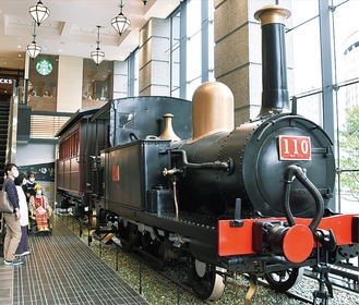 展示されている１１０形蒸気機関車
