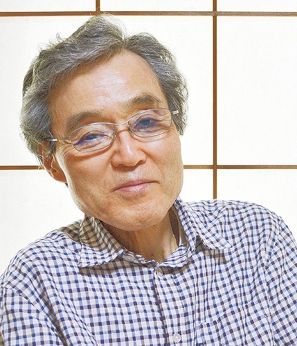交通史を語る長谷川さん