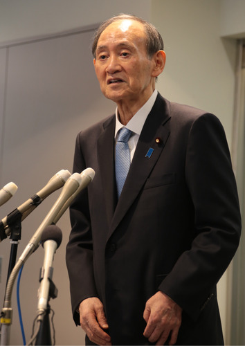 次期衆院選に立候補しないことを発表する菅氏（1月17日、午前8時45分ごろ）
