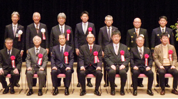 港南区 42の個人団体表彰 防犯、防火、美化など