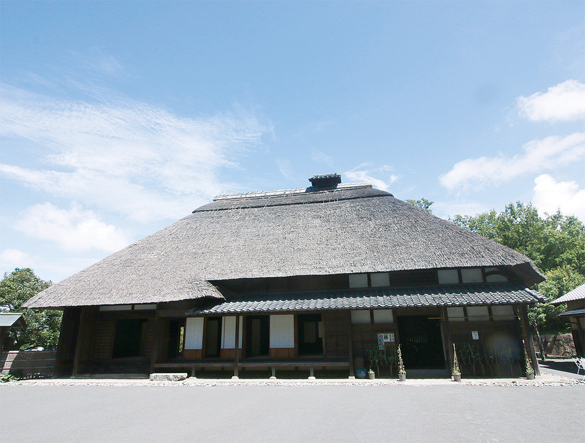本郷ふじやま公園 古民家の屋根を改修へ 12月中旬まで主屋は休館 港南区 栄区 タウンニュース