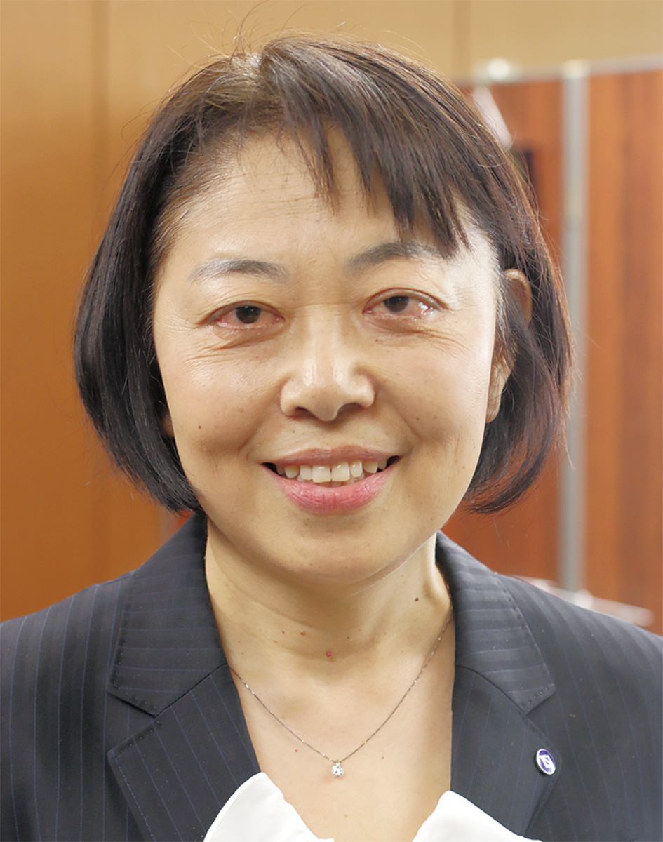 星崎 雅代さん (写真1)