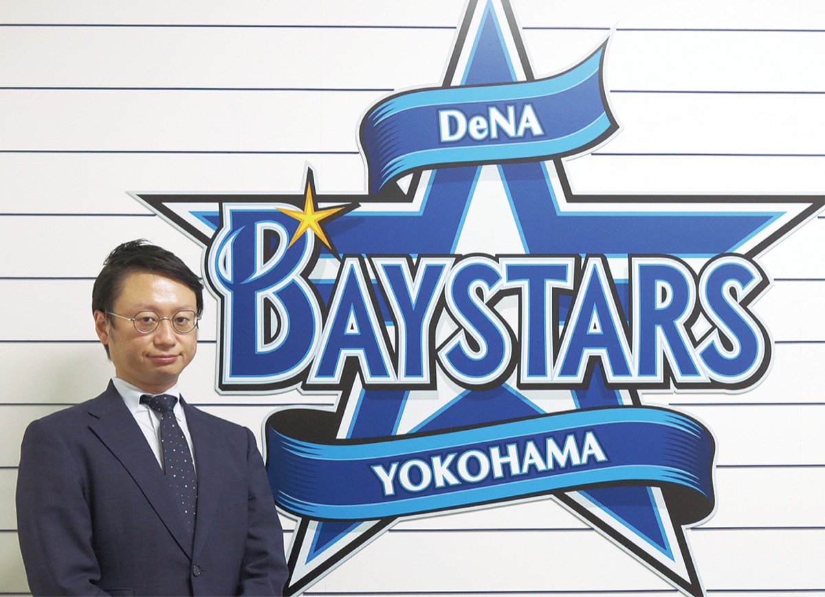 (株)横浜DeNAベイスターズ・木村洋太代表取締役社長。都筑区出身。茅ケ崎台小から筑波大駒場中高を経て東京大学、同大大学院へ。卒業後、コンサルティング会社を経て2012年ベイスターズに入社。事業本部長、副社長を歴任し、2021年4月より代表取締役社長に就任。