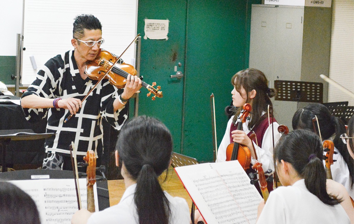南高附属中で演奏指導