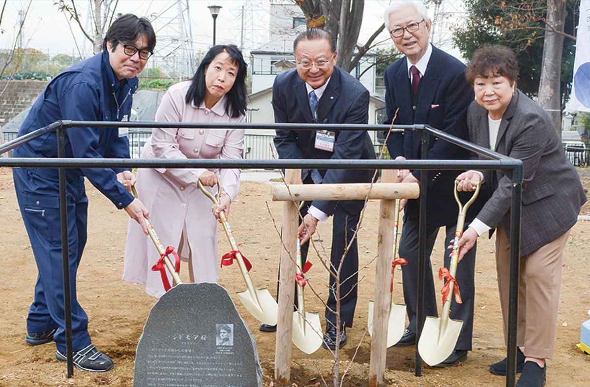 シドモア桜を植樹