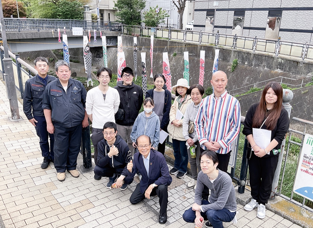 掲揚したメンバー