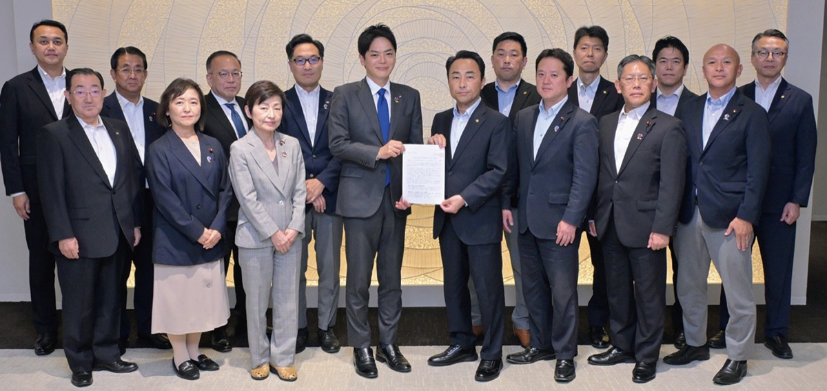 市議団で要望書を提出