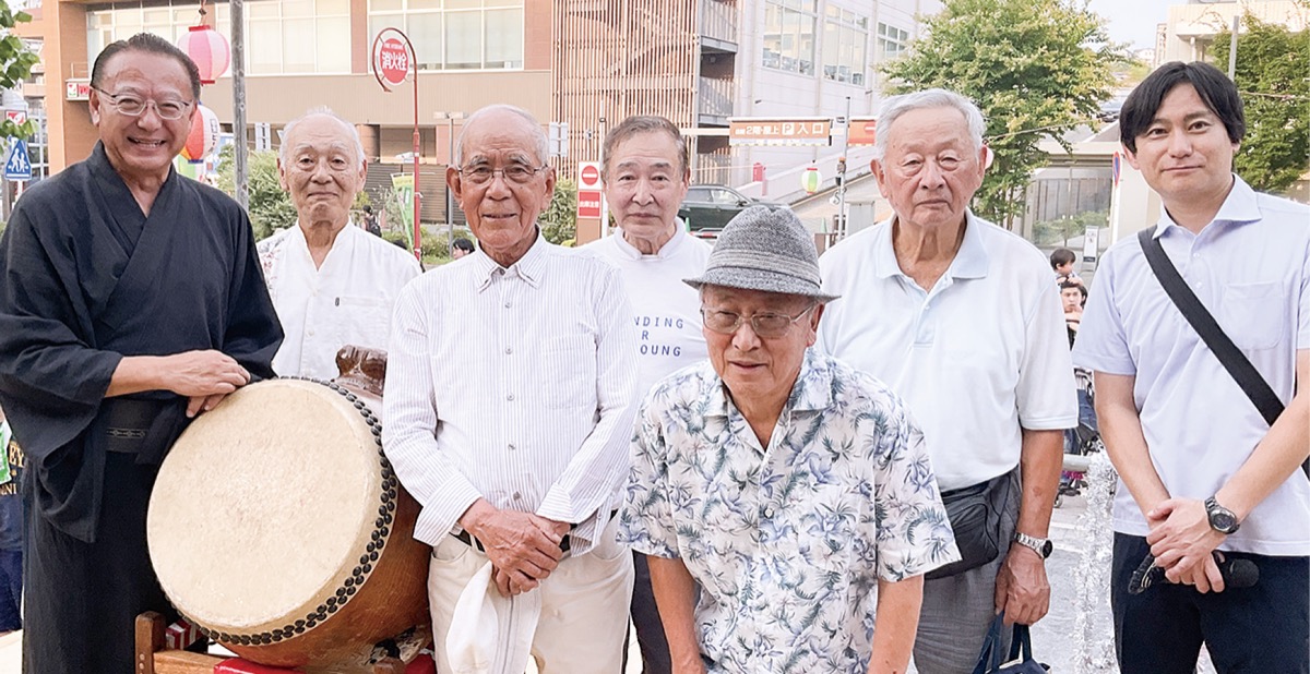 栗原区長（左）らも参加＝上大岡連合