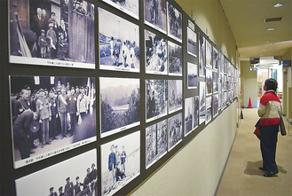 本牧地区センター１階で開催されている写真展