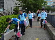 ｢ごみゼロの日｣に横浜駅周辺で一斉清掃