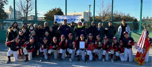 優勝した屏風ヶ浦選抜・龍の選手ら