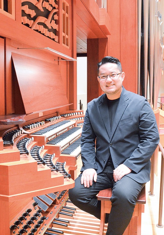 近藤さんとオルガン「ルーシー」