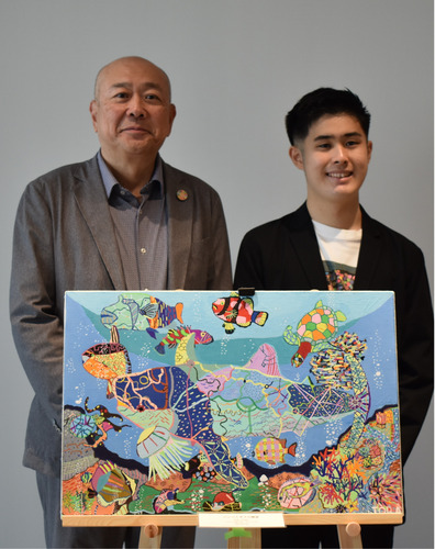 佐伯社長（左）と作者の増田さん