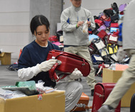 ランドセルをアフガニスタンの子どもに