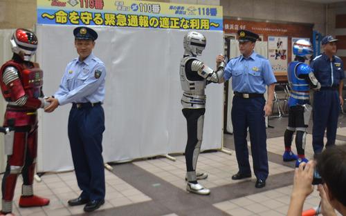 特撮ヒーローが登場した