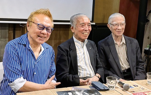 （左から）司会のBull松原さんと杉島さん、秋山さん＝提供写真