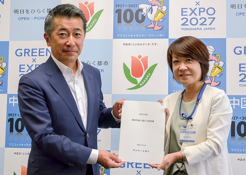 白井支部長（左）と永井区長