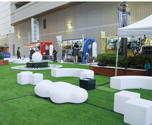 昼と夜で違った雰囲気を演出