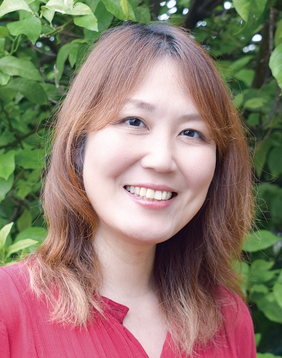 日本ファンタジーノベル大賞を受賞し、6月24日に「朱天の都」を出版する　加賀谷 きよいさん（本名：下向 清）　西区老松町在住　46歳