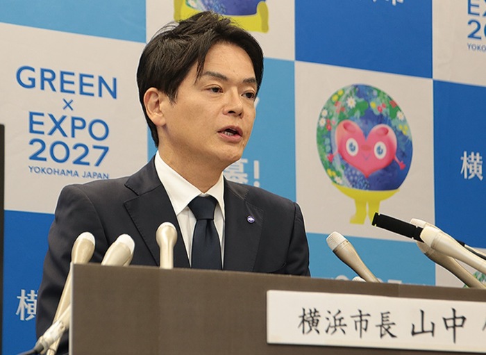 山中市長が辞職表明　パワハラ認定で｢けじめ｣