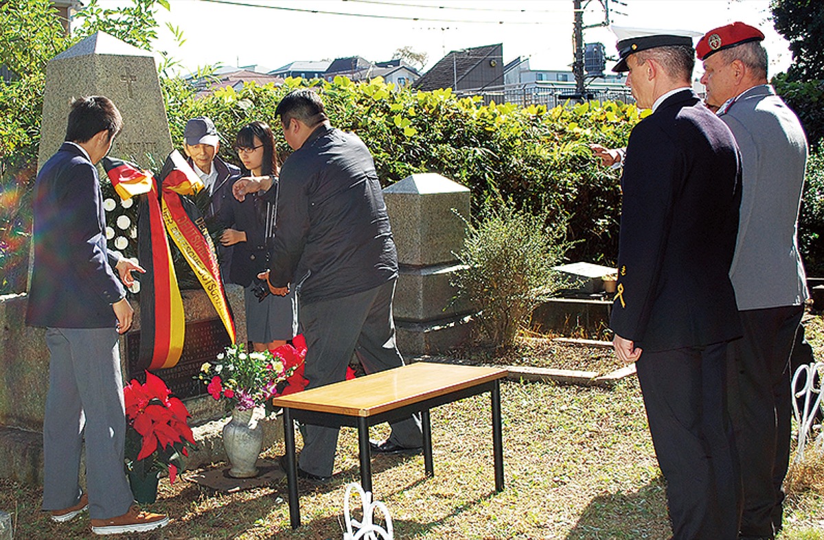 『根岸外国人墓地』