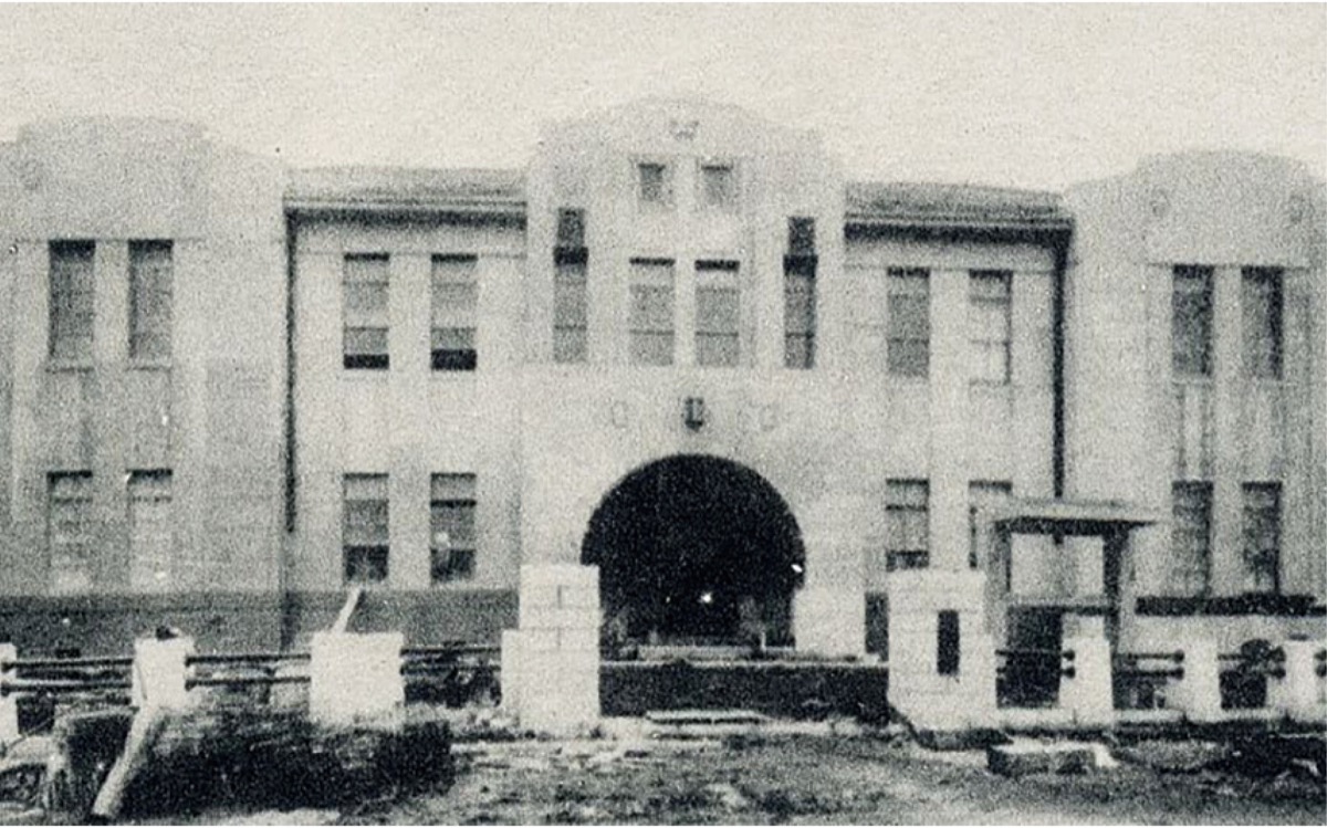 『本牧にあっても山手警察署』