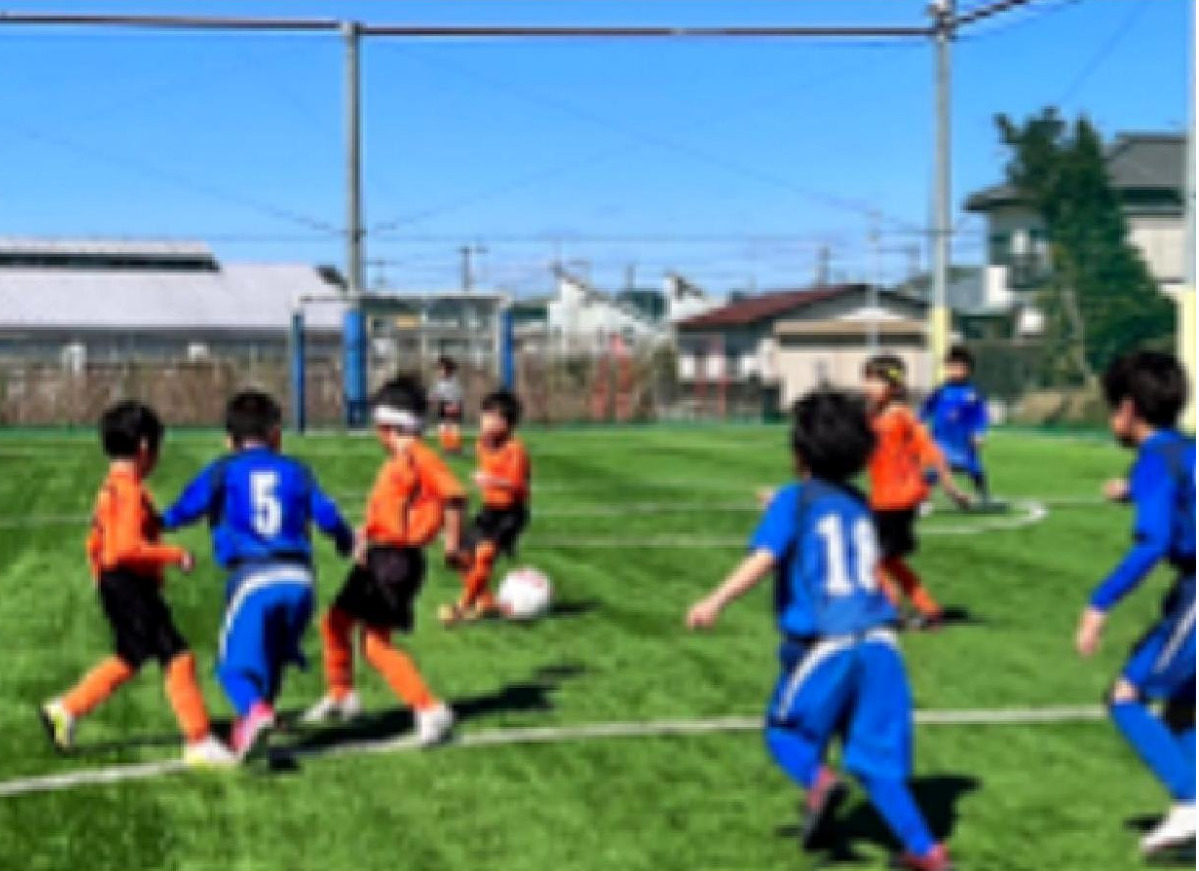 ボールを追う選手（クラブ提供）