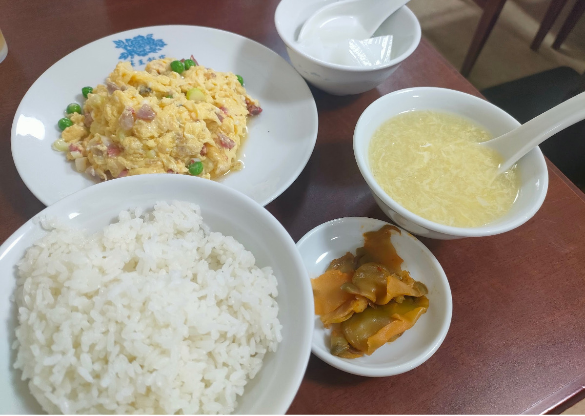 南区若宮町の｢酔園｣で玉子炒め