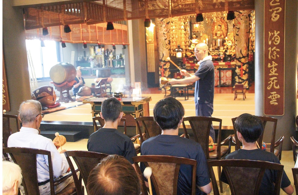 家族で納涼会楽しむ