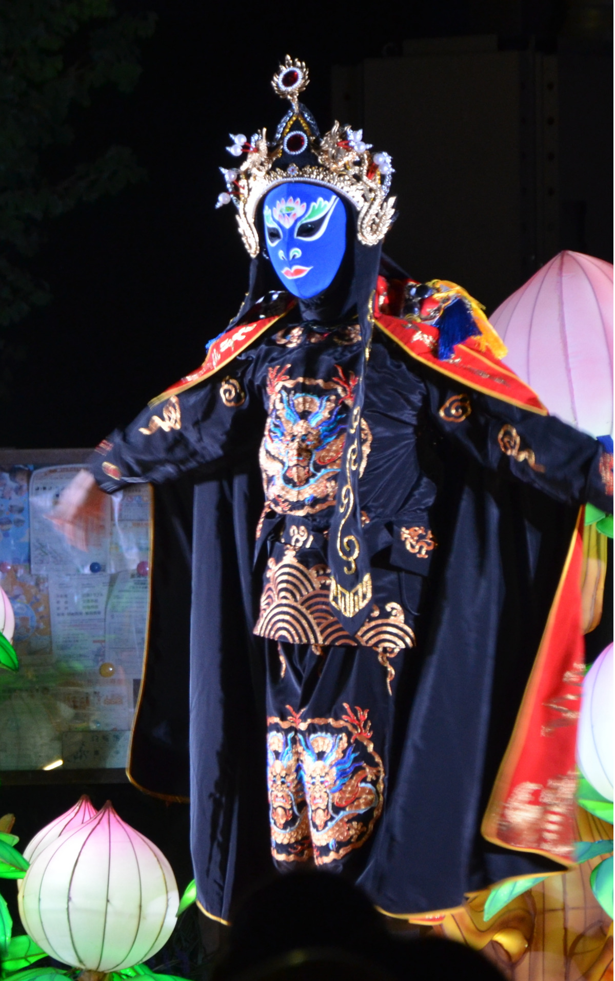 お月見鑑賞会に300人