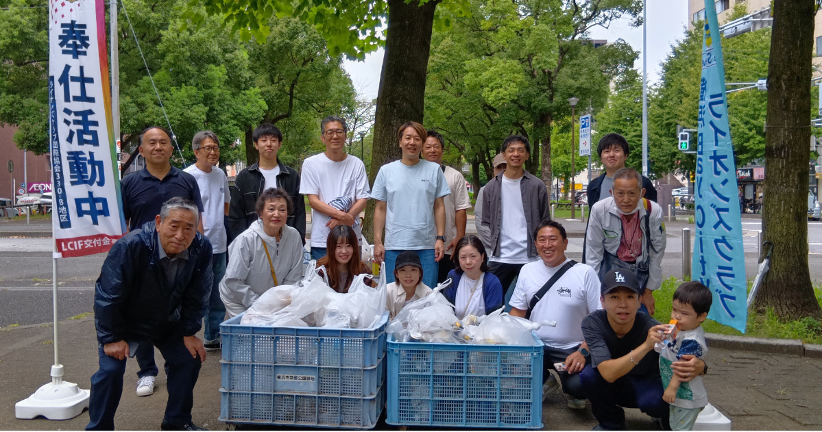 大通り公園で清掃