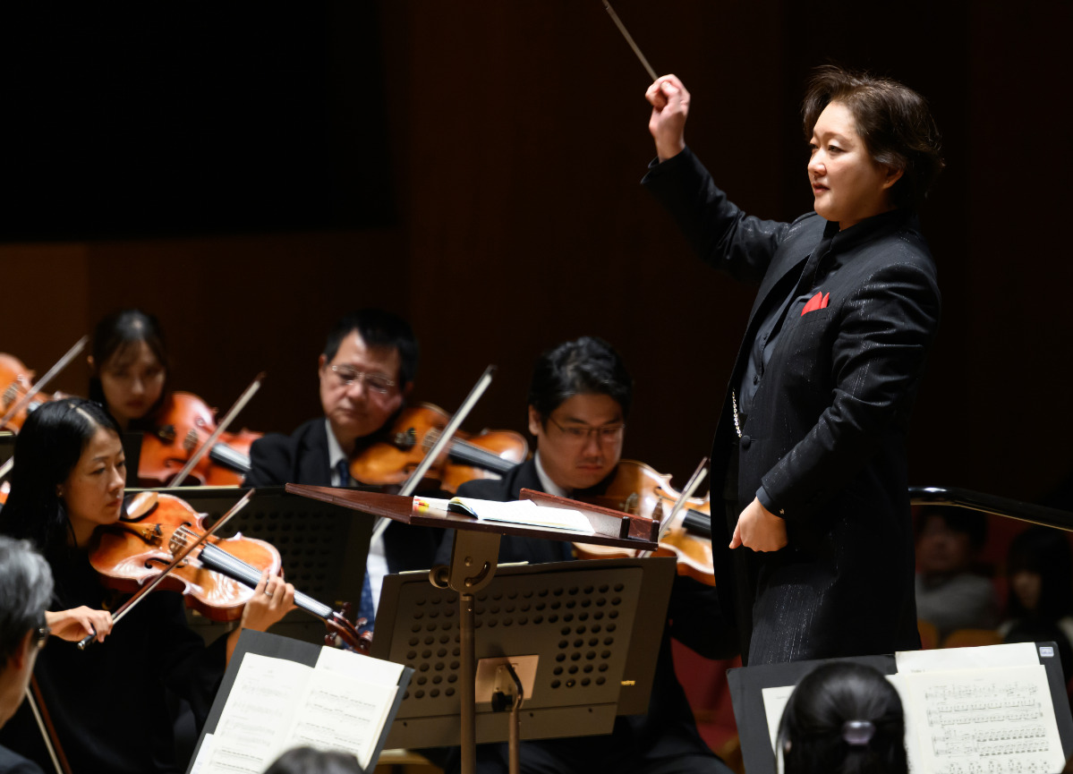 横浜の街に思い馳せ作曲