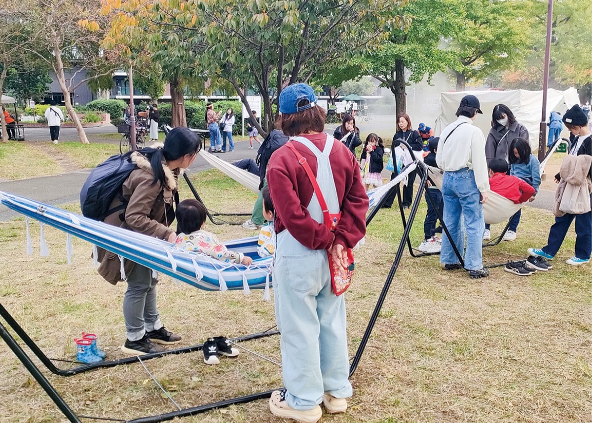 蒔田公園にハンモックやキッチンカー