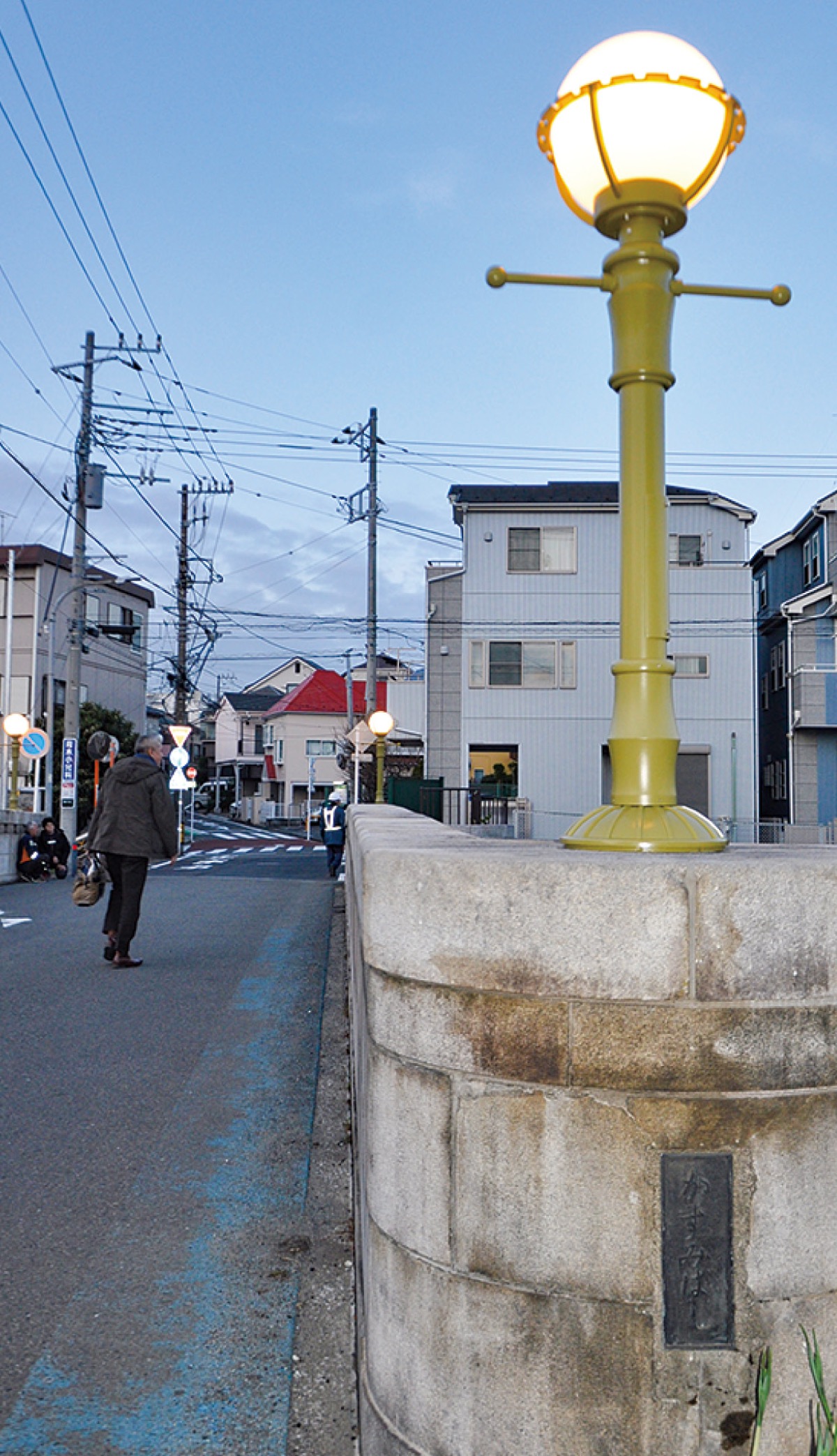 住民の声で灯具復元