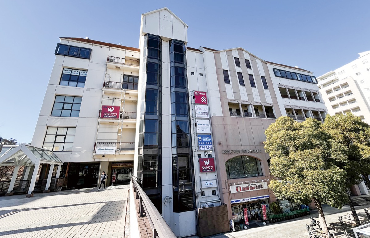 修繕工事に向けて進む建物