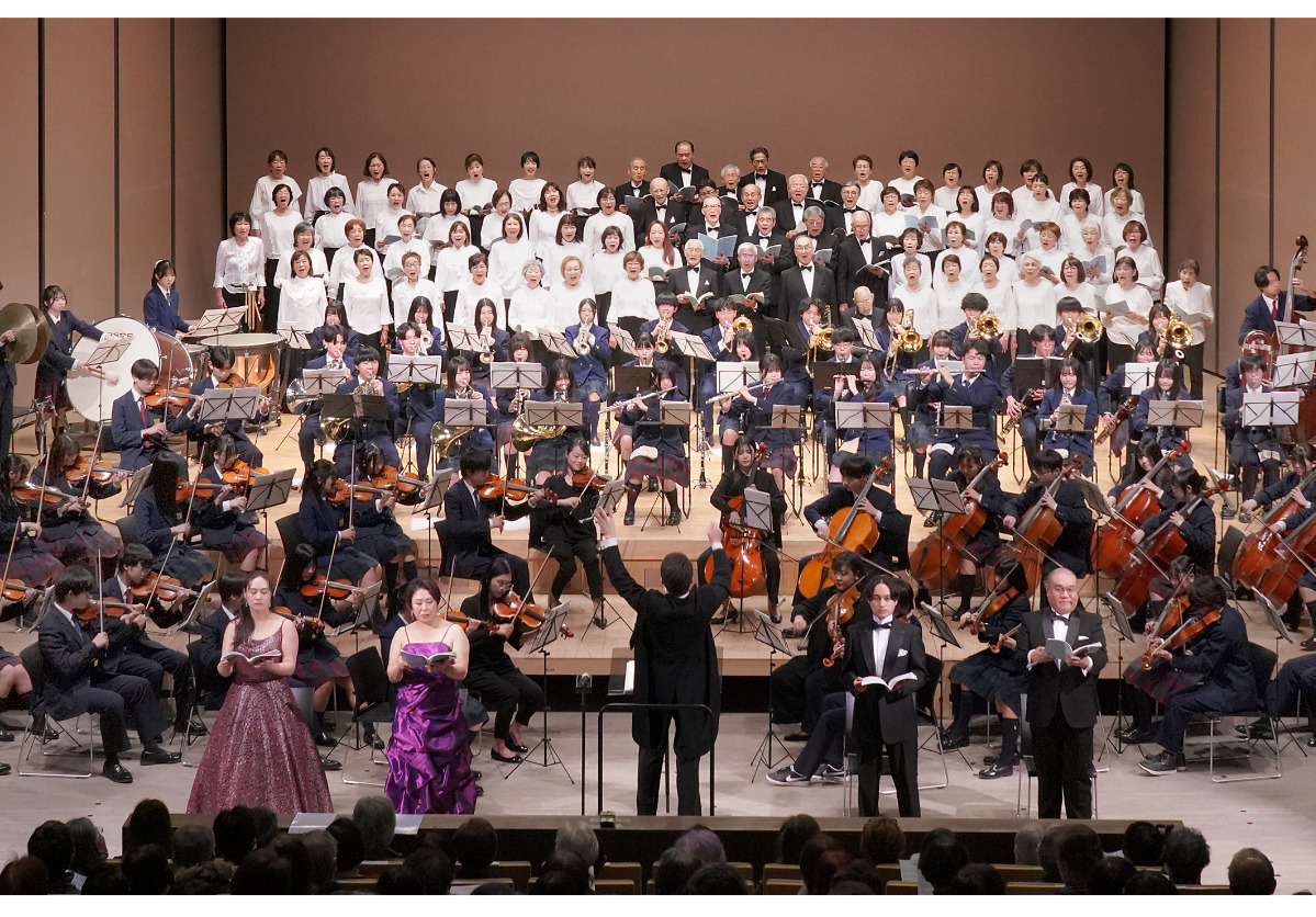 日本語の第九、歌声響く