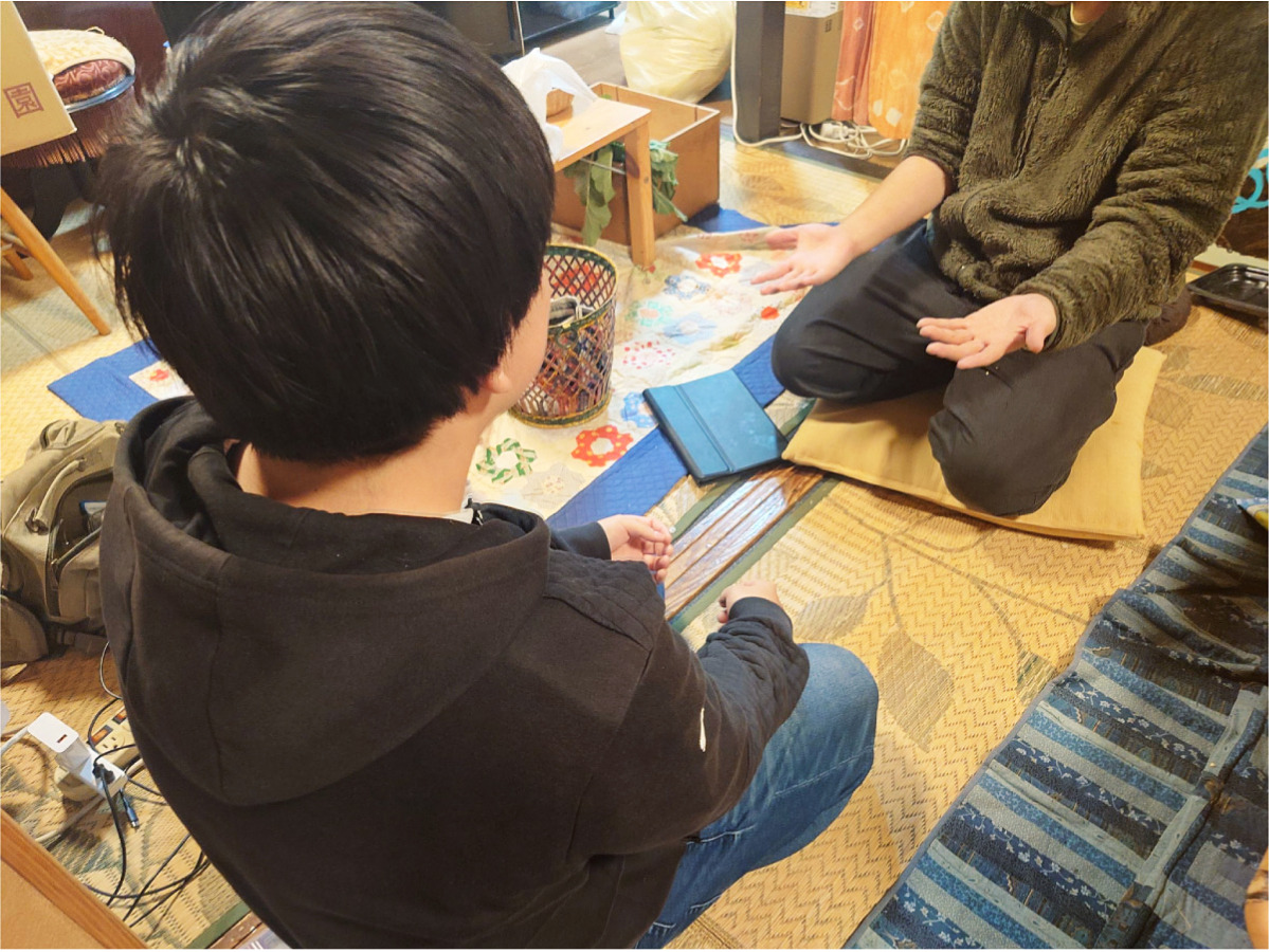 手前がKさん、奥がDさん