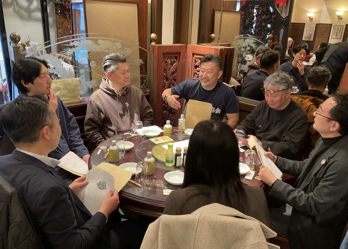 シュウマイの未来や可能性について熱く語り合う参加者たち