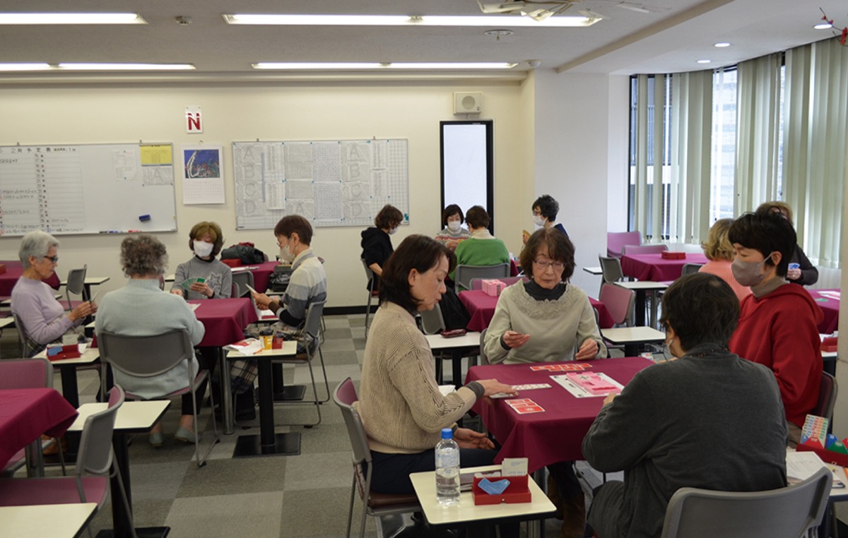 トランプの王様で「脳トレ」 (写真2)