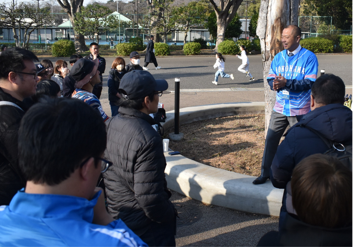 サポーターと対話する奥村CEO