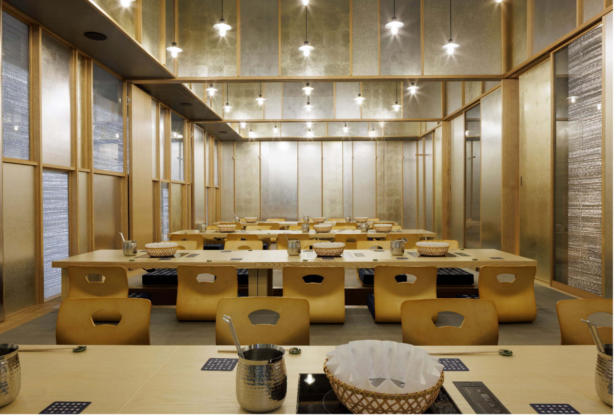 テーブル席、掘りごたつ席、最大40人まで対応可能な大広間など、人数や目的に合わせた利用ができる＝提供