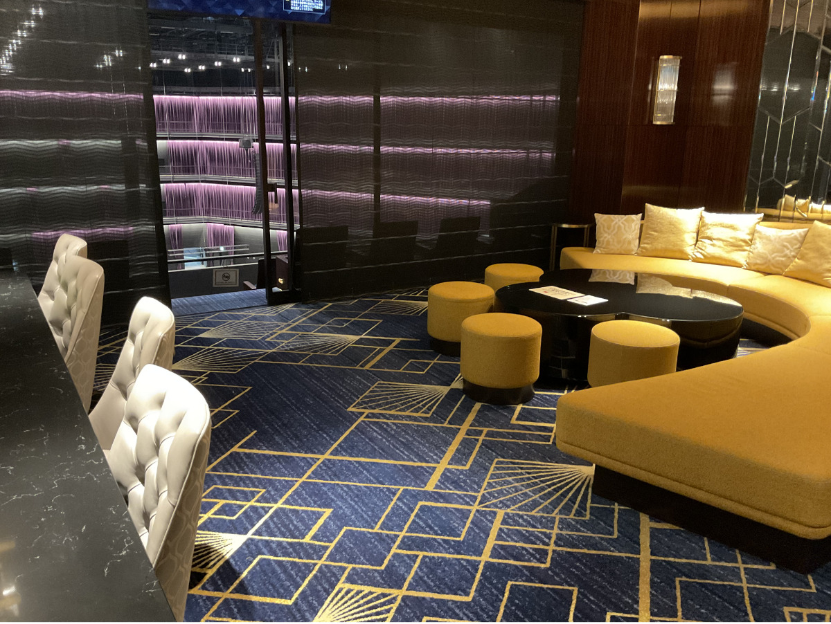 普段は入ることができない「VIP BOX」