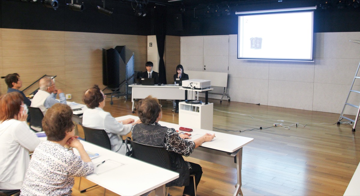 井土ケ谷地区の住民向けに実施された説明会(5月9日、ビエラ蒔田)