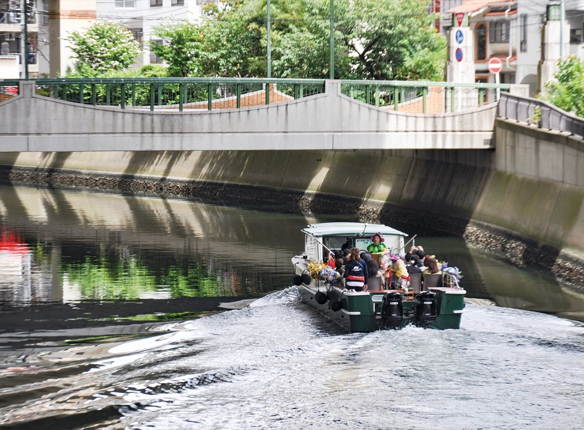 石川町フェリーチェ桟橋から横浜日ノ出桟橋まで運航したキャナルライン