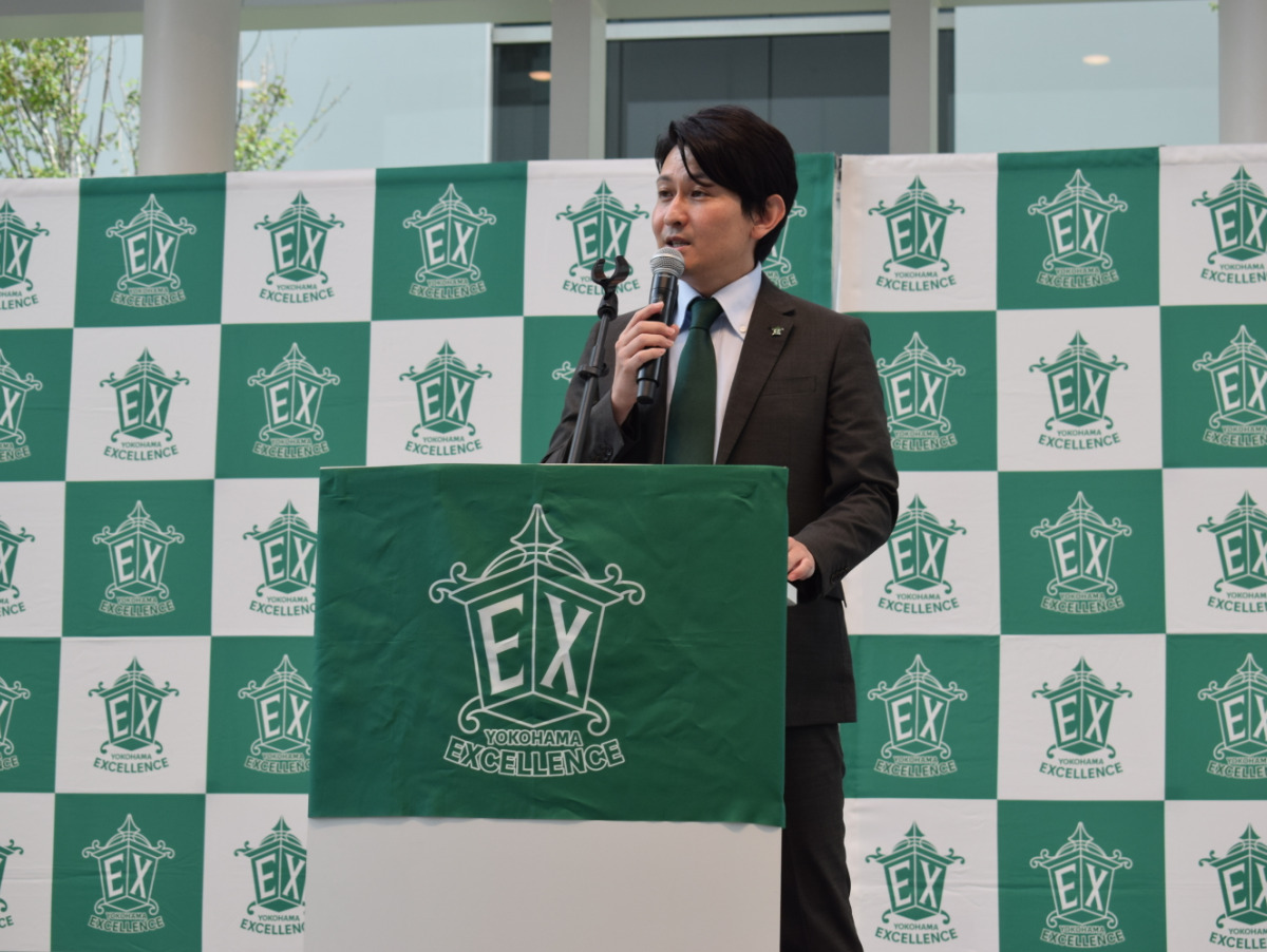 シーズン方針を説明する桜井社長